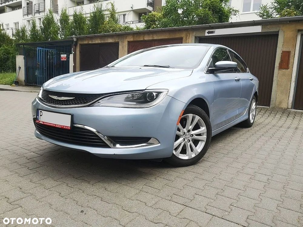 Chrysler 200 - 10