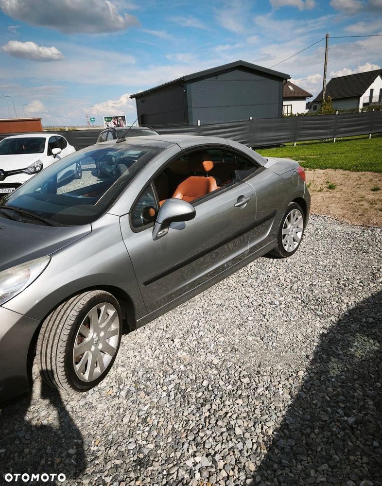 Peugeot 207 CC - 7
