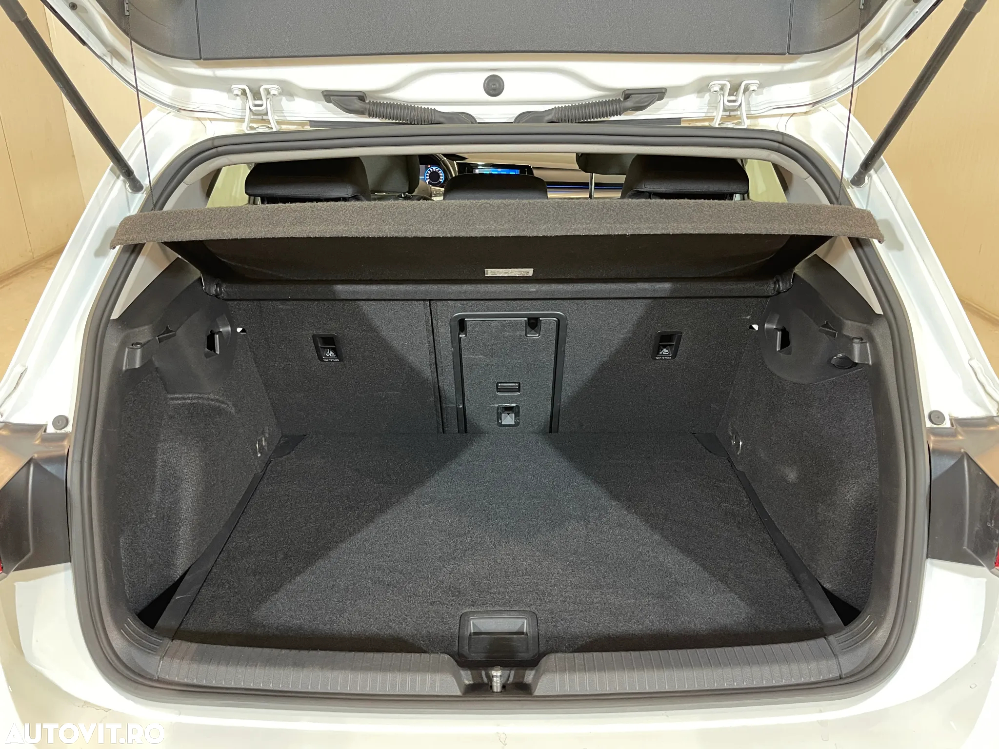 Volkswagen Golf 2.0 TDI DSG Style - 11