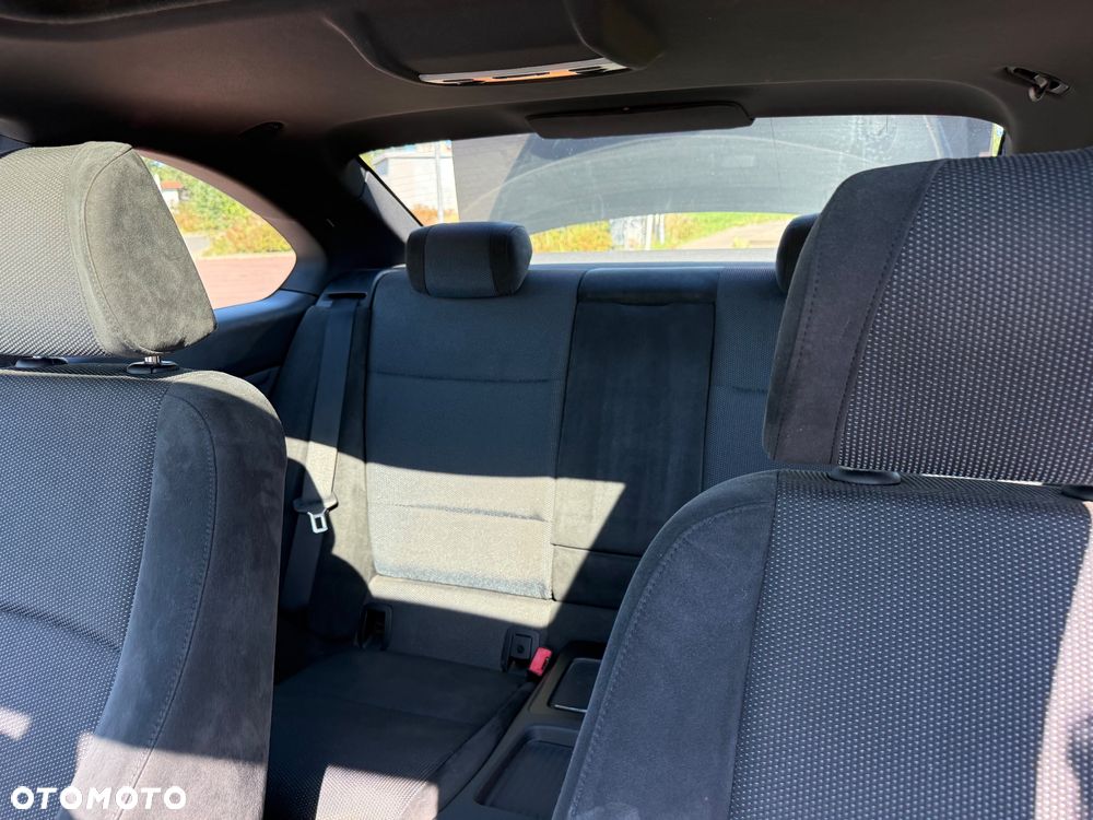 BMW Seria 3 320i - 22