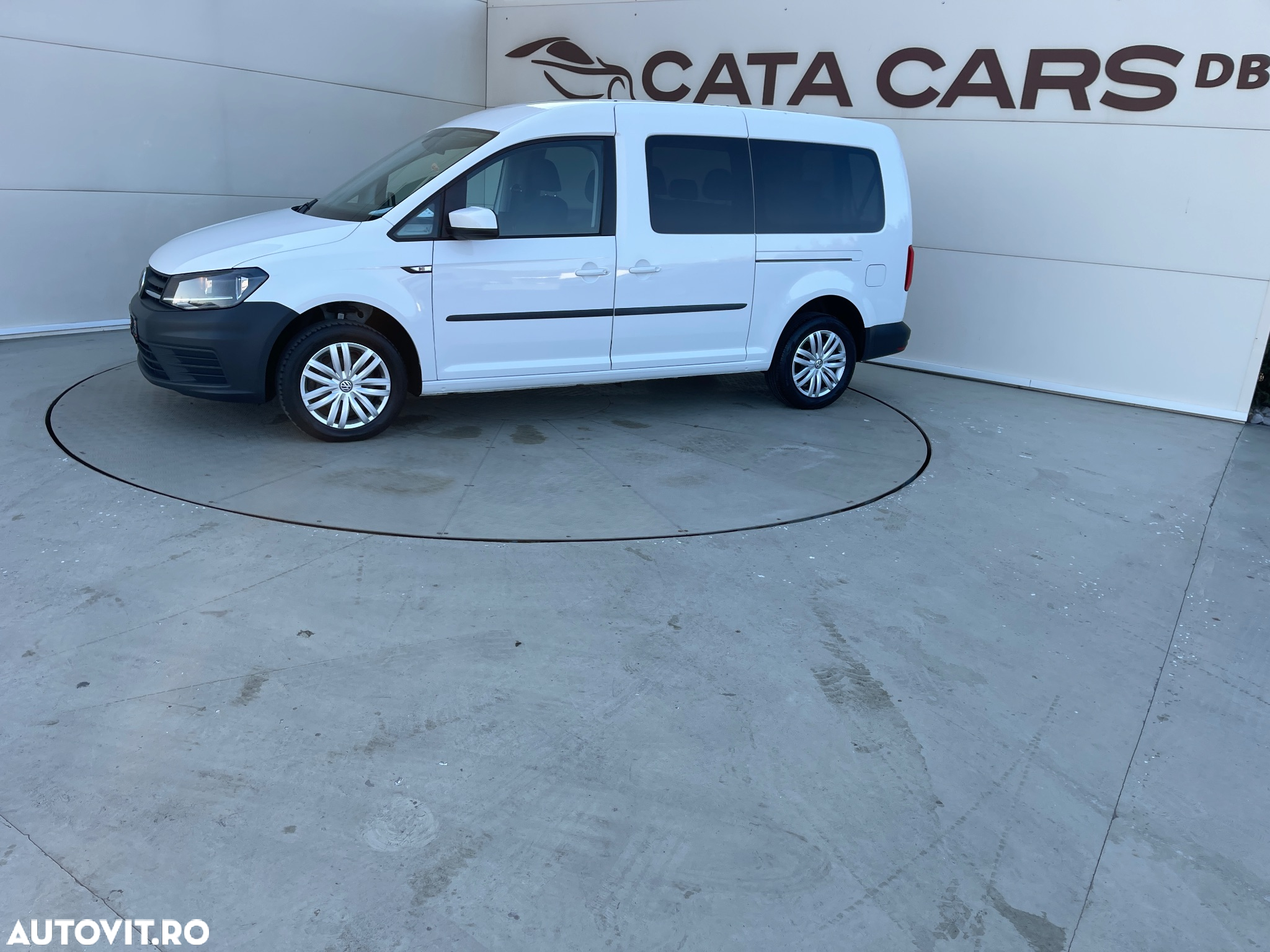 Volkswagen Caddy 2.0 TDI (7-Si.) Maxi Trendline - 6