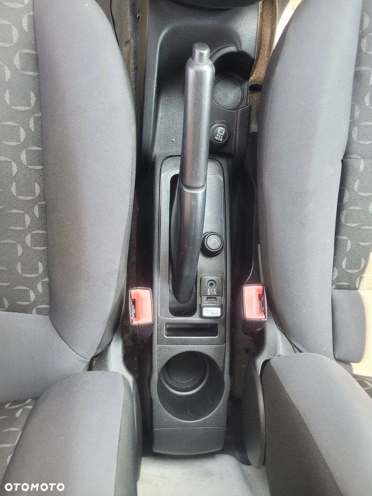 Fiat Doblo 1.3 Multijet 16V Active - 9