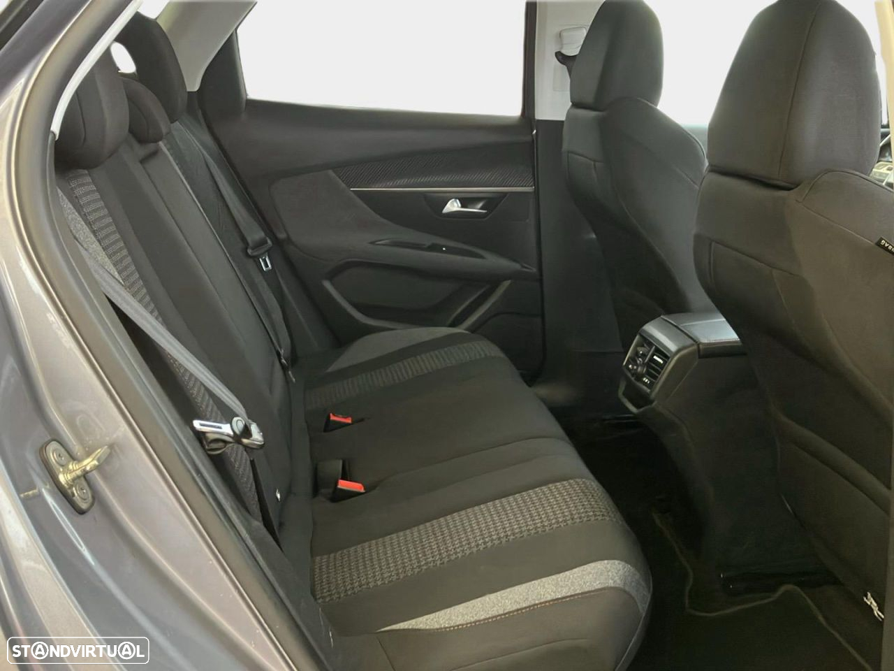Peugeot 3008 1.2 PureTech Allure - 16