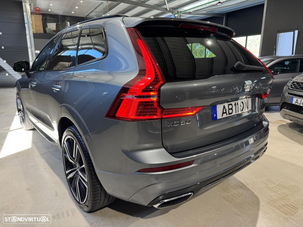 Volvo XC 60 2.0 B5 R-Design AWD - 10