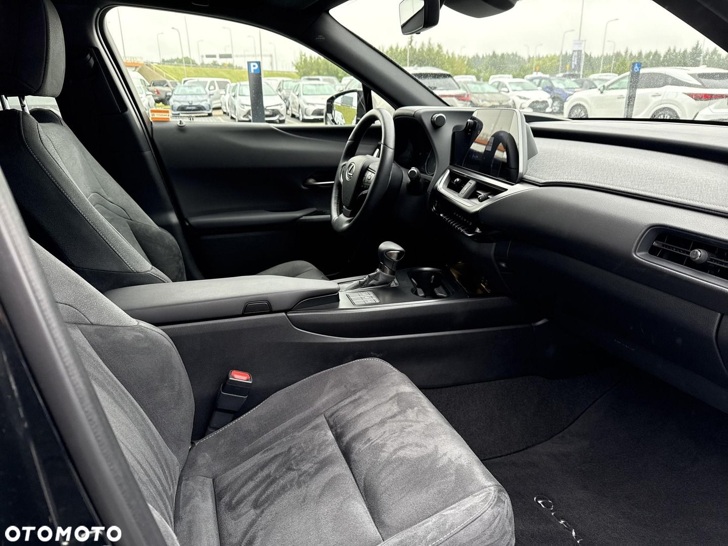 Lexus UX - 19