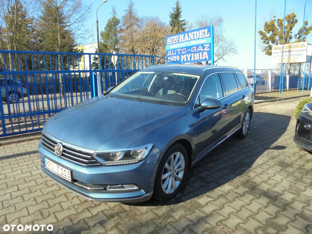 Volkswagen Passat Variant 2.0 TDI SCR BlueMotion Highline - 2