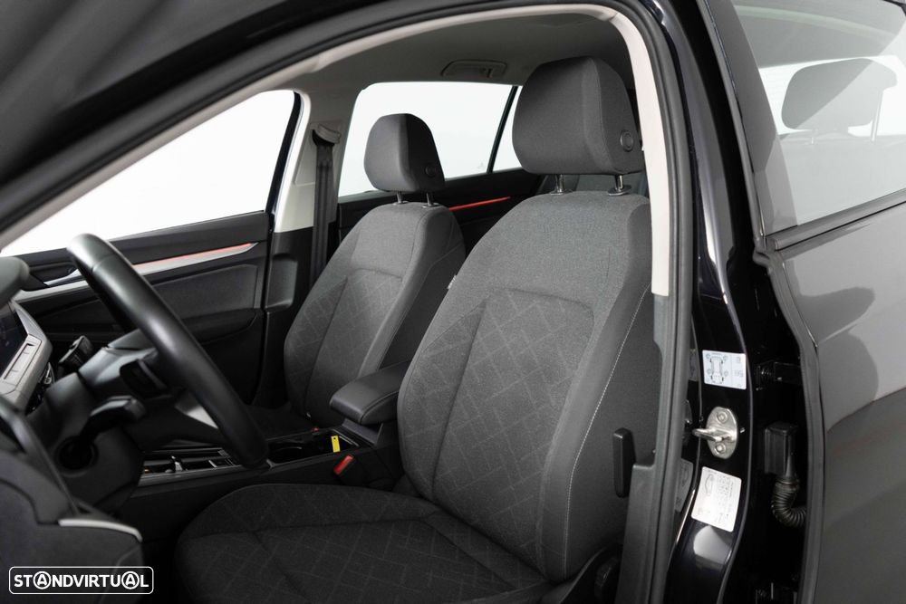 VW Golf 1.0 eTSI Life DSG - 10
