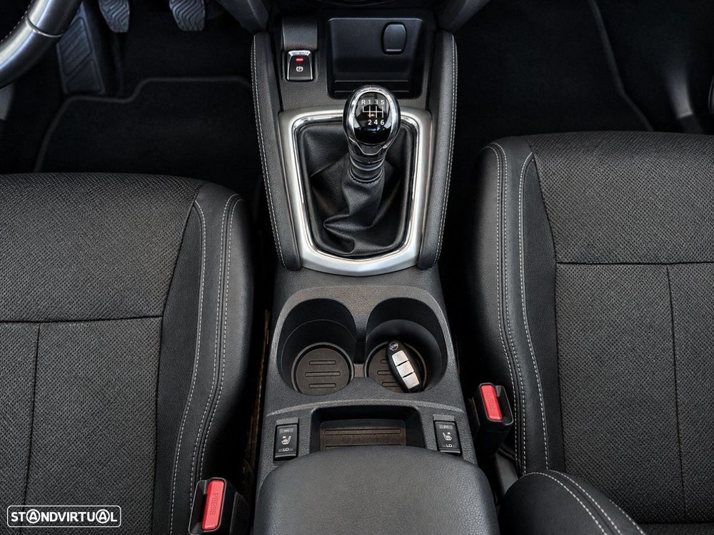 Nissan Qashqai 1.6 dCi Tekna Premium - 19