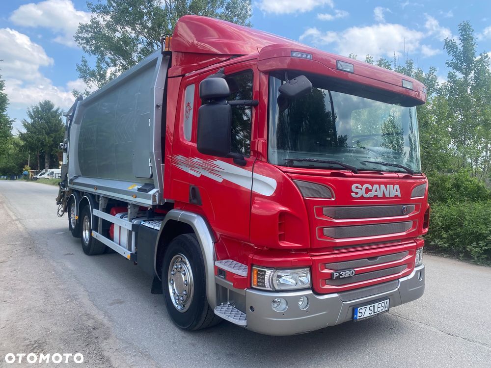 Scania P320 6X2 - 4