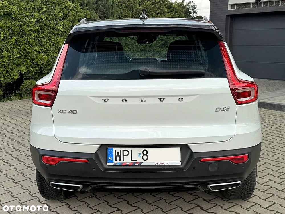 Volvo XC 40 D3 R-Design - 12