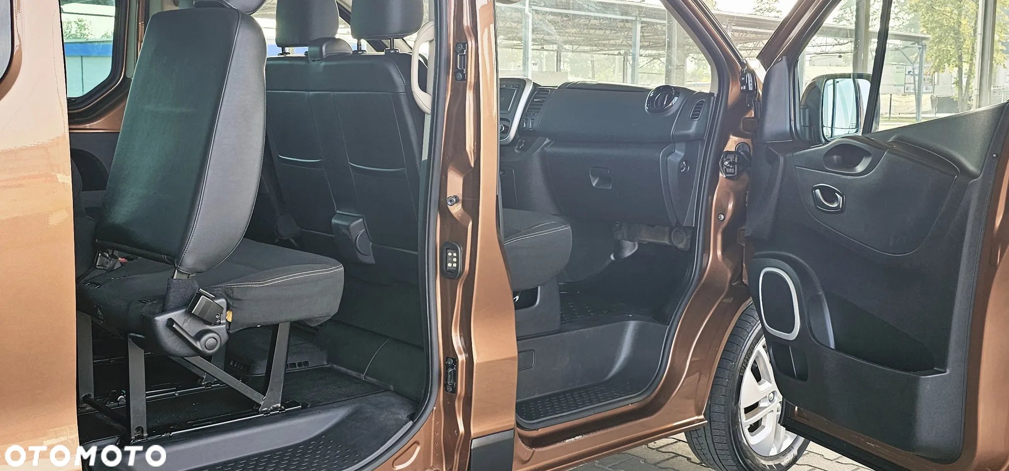 Renault Trafic Grand SpaceClass 2.0 dCi - 22