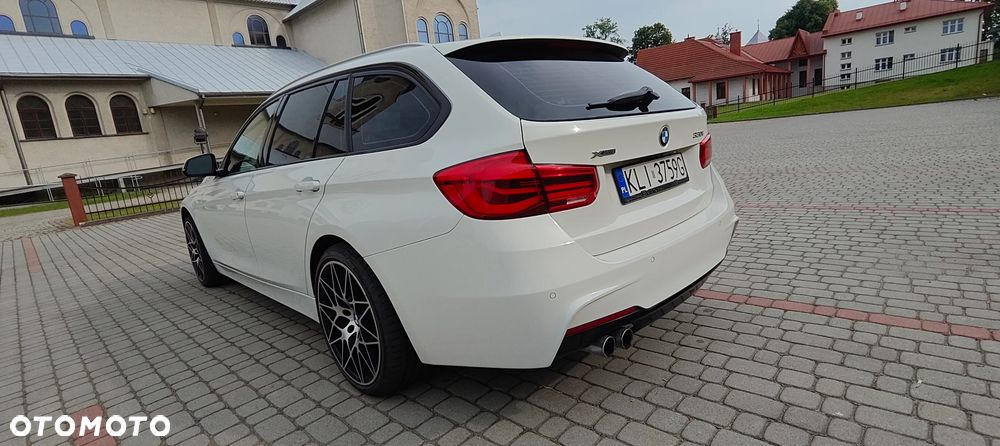 BMW Seria 3 330i xDrive Edition Luxury Line Purity - 6