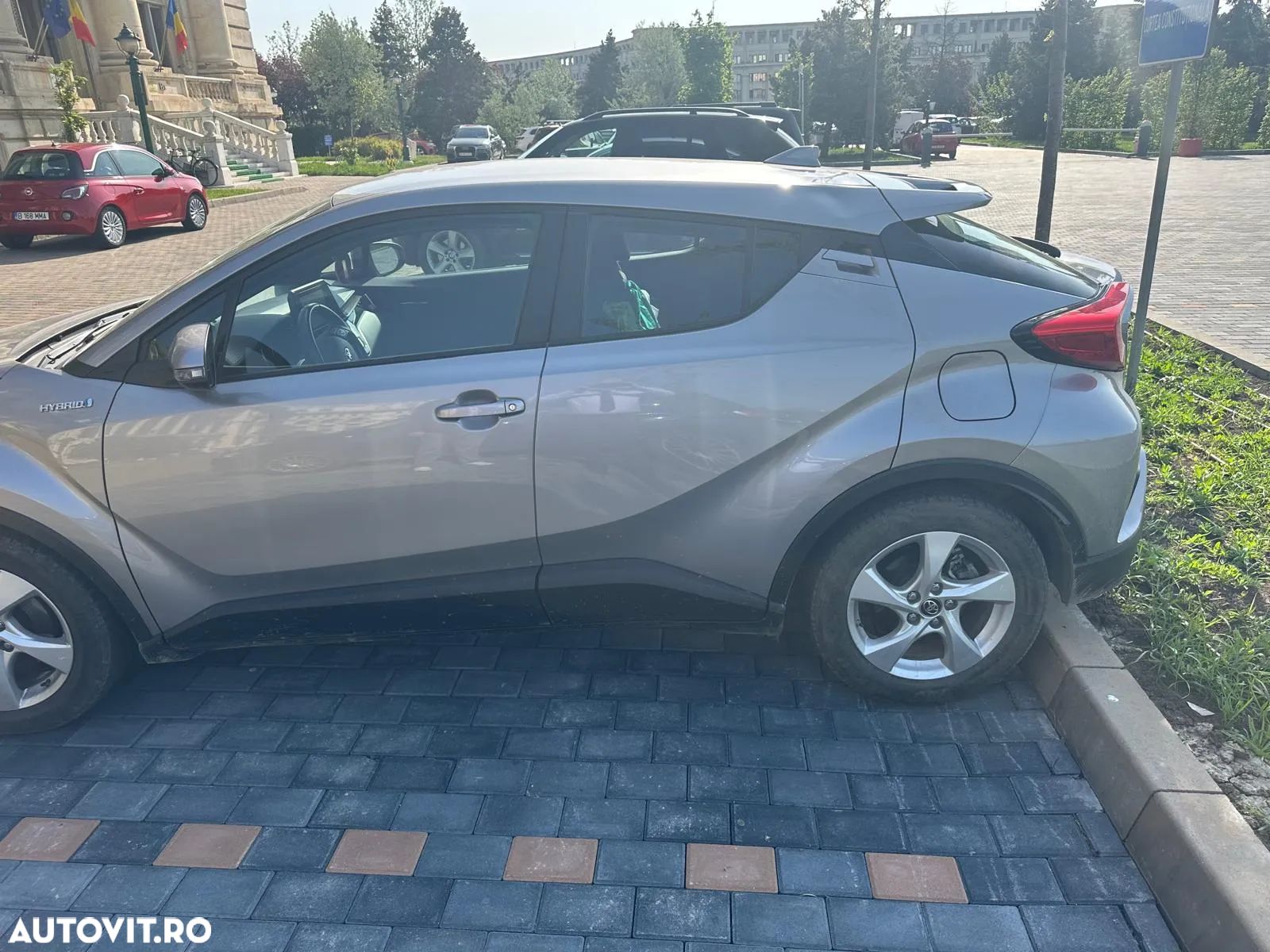 Toyota C-HR 1.8 HSD 4x2 CVT C-enter - 1
