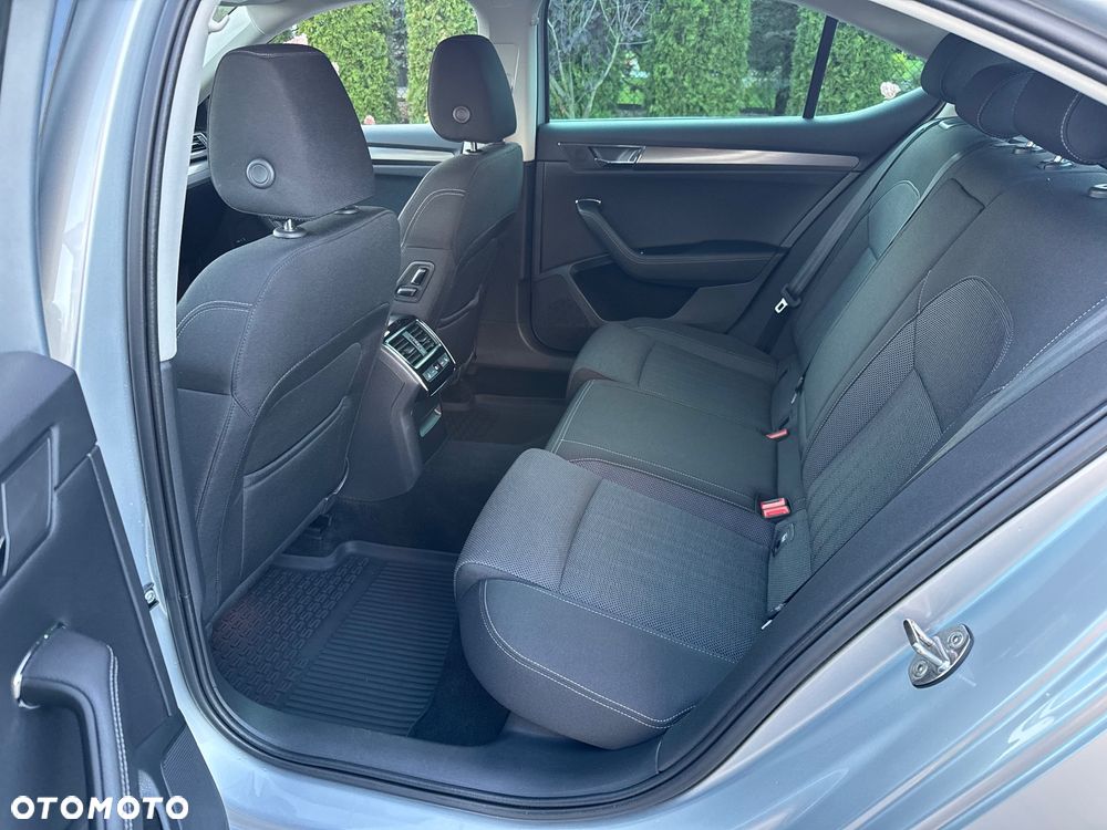 Skoda Superb 2.0 TDI SCR 4x4 Style DSG - 23