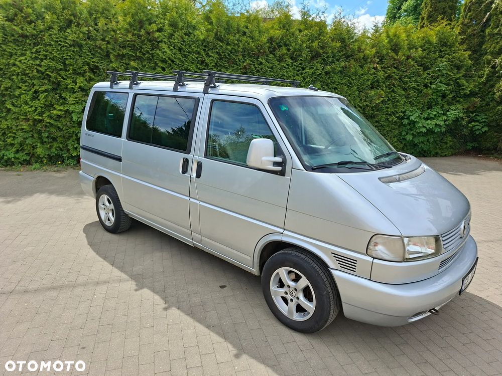 Volkswagen Multivan - 1