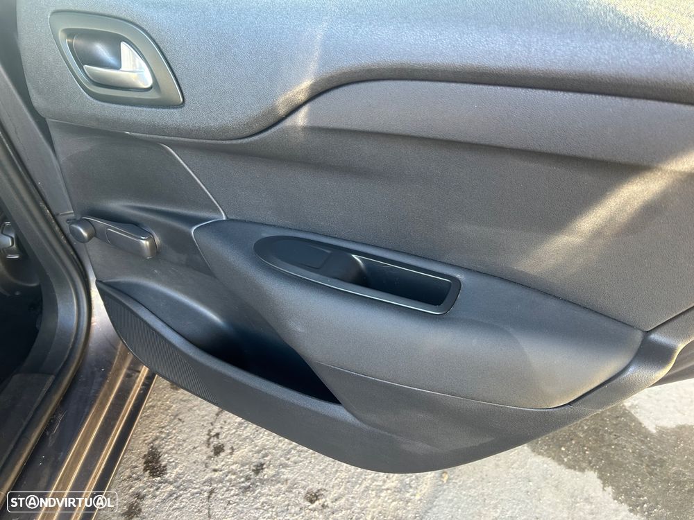 Citroën C4 1.2 PureTech Live - 35