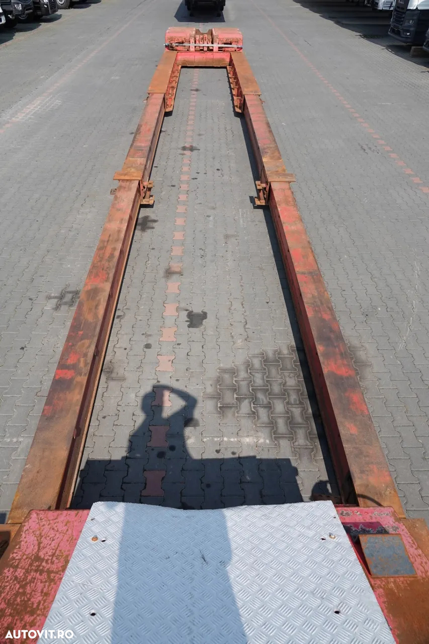 Nooteboom TIEFBET DETASABILE / ȘASIU JOS / EXTENSIBIL / OSI DE DIRECȚIE / Lungime 22 m / PORTATOR / TROLIU - 18