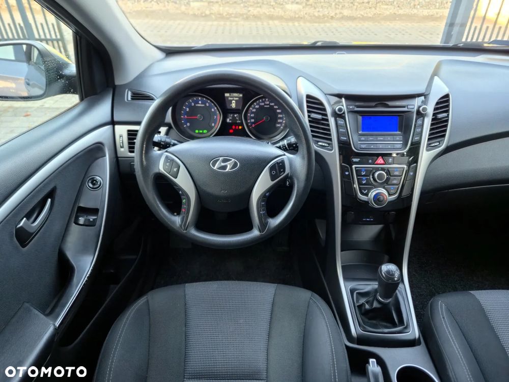 Hyundai i30 1.6 Comfort - 5