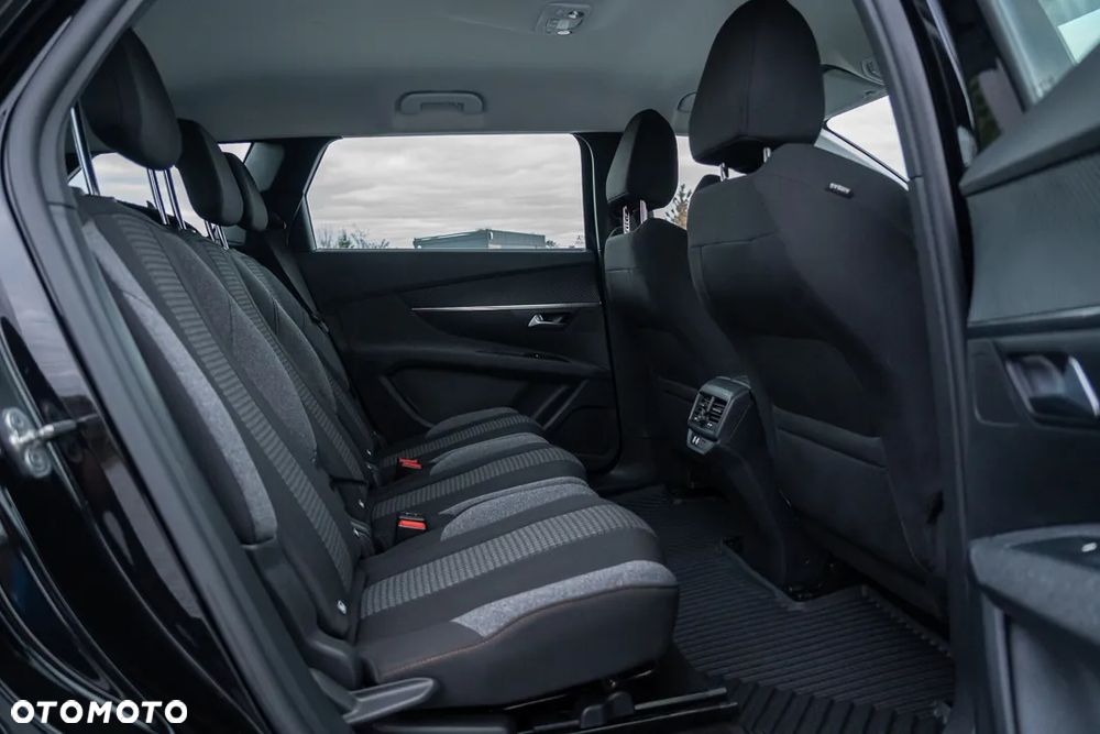 Peugeot 5008 - 36