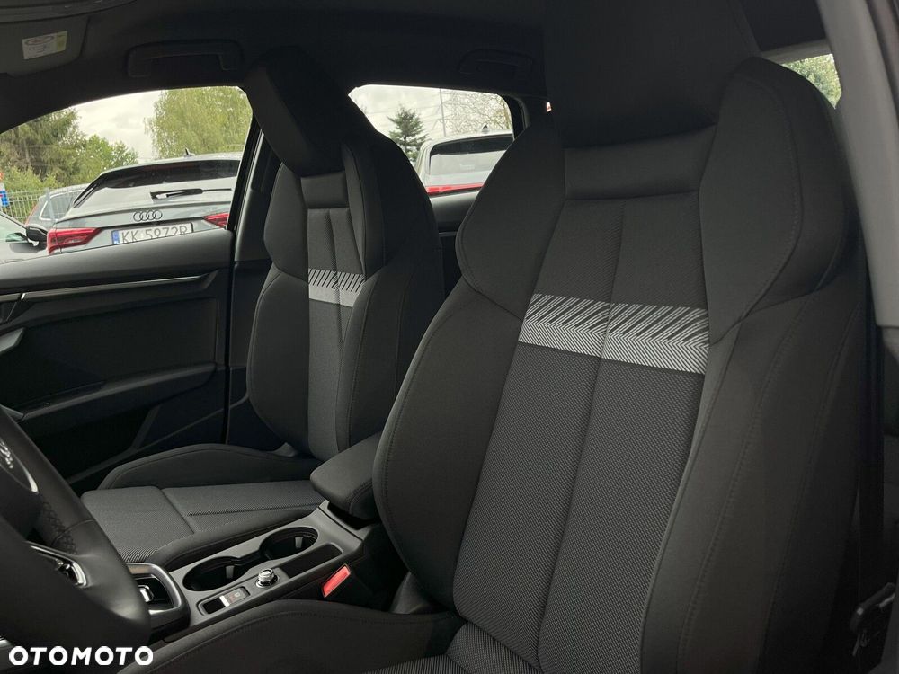 Audi A3 Sportback - 13