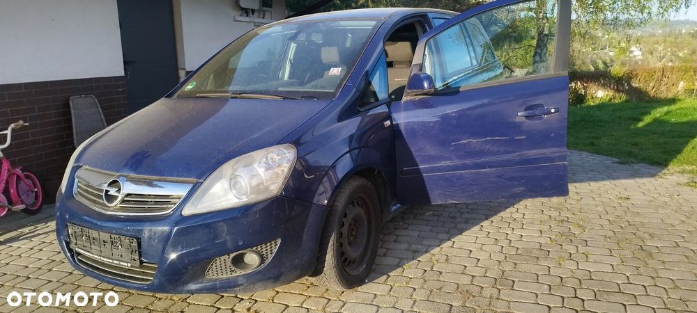 Opel Zafira - 12