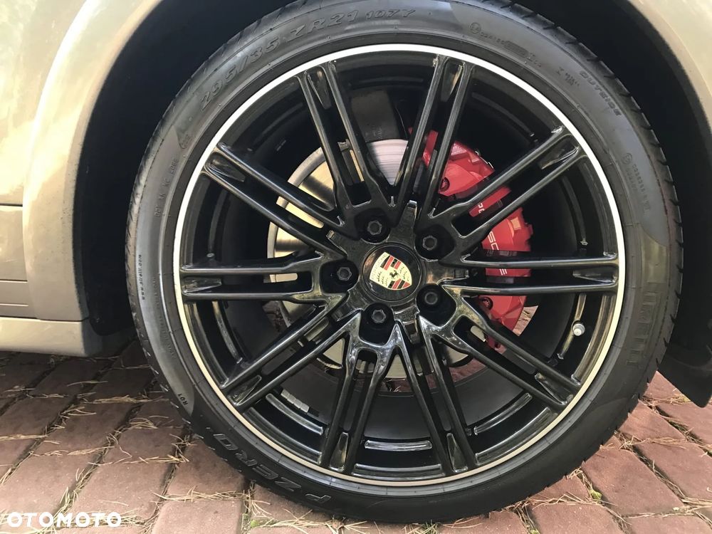 Porsche Cayenne - 13