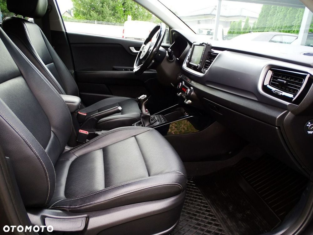 Kia Stonic 1.0 T-GDI 120 Platinum Edition - 17