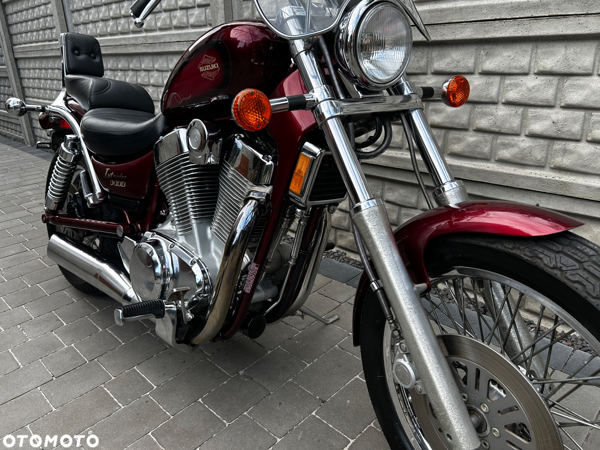 Suzuki Intruder - 10
