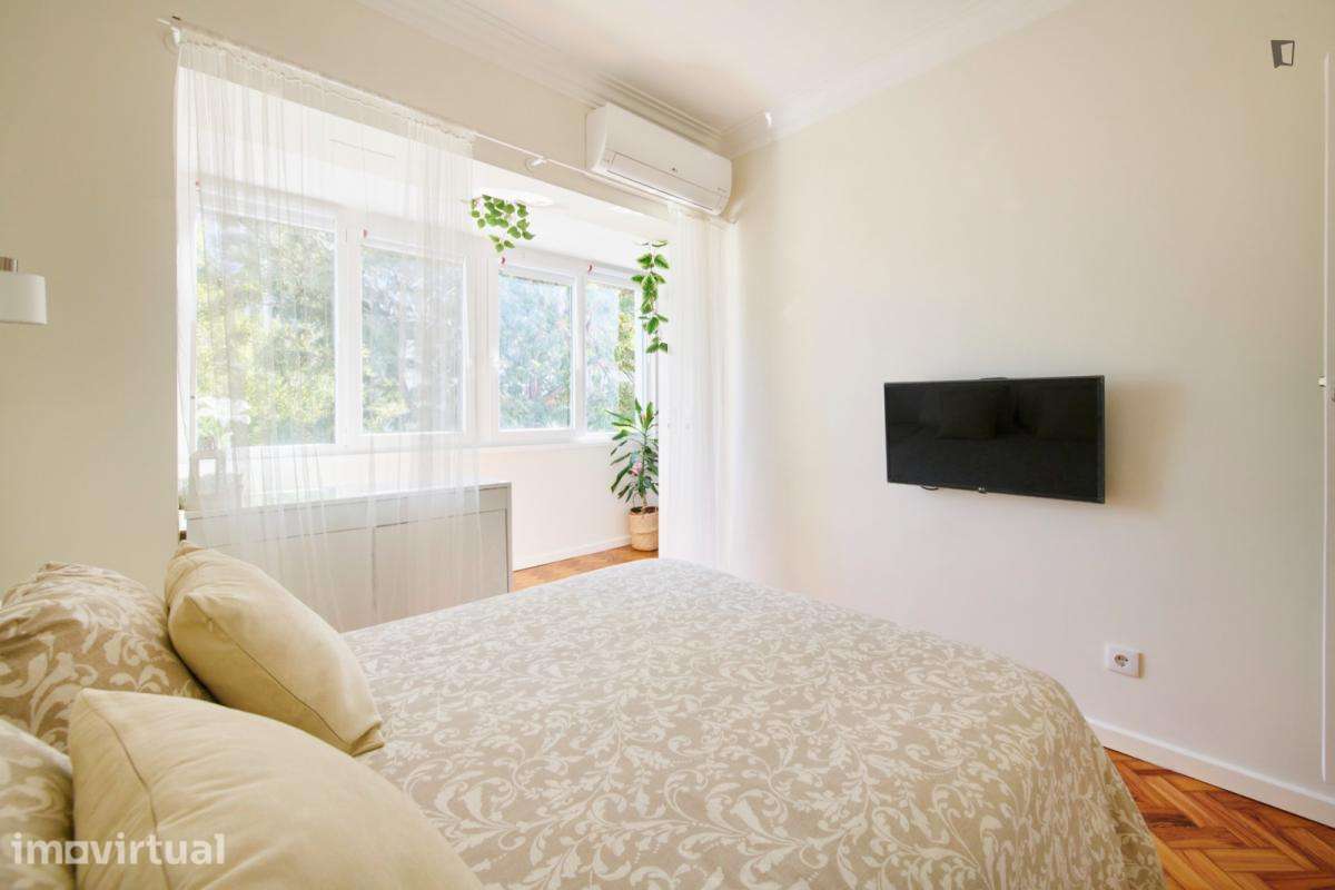 Apartamento com 1 quartos - localizado em Entrecampos Lisbon - Grande imagem: 4/56