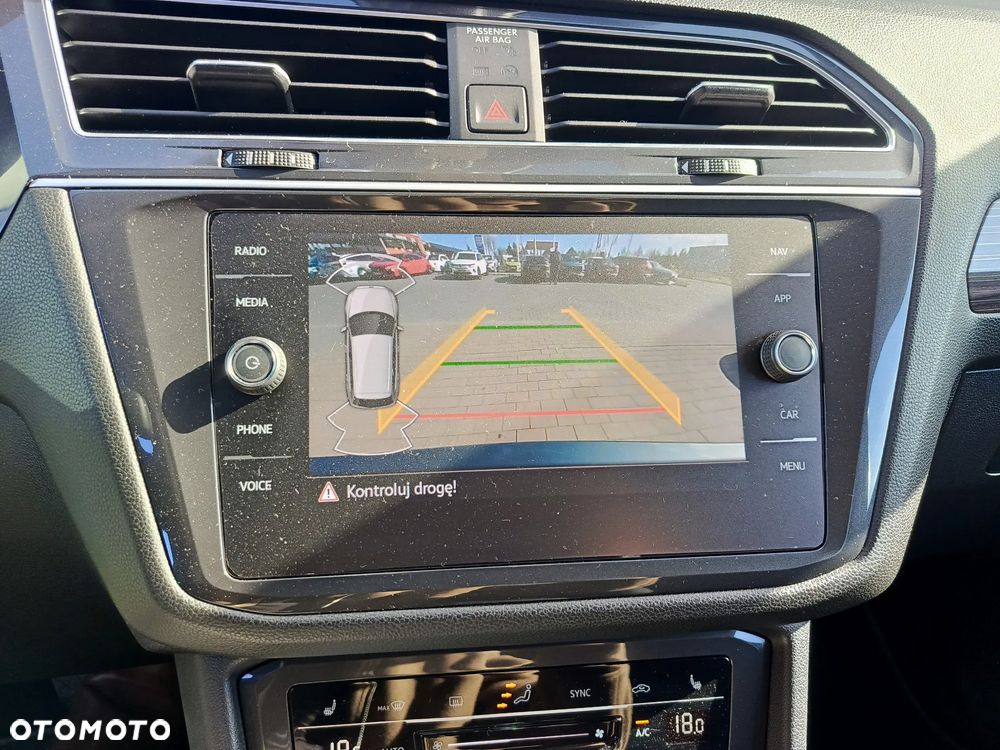 Volkswagen Tiguan 2.0 TDI SCR 4Mot Elegance DSG - 24