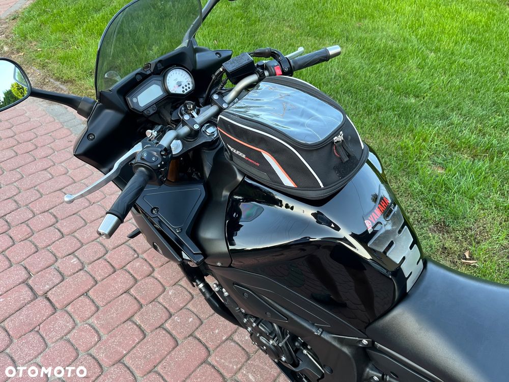 Yamaha FZ8 - 29