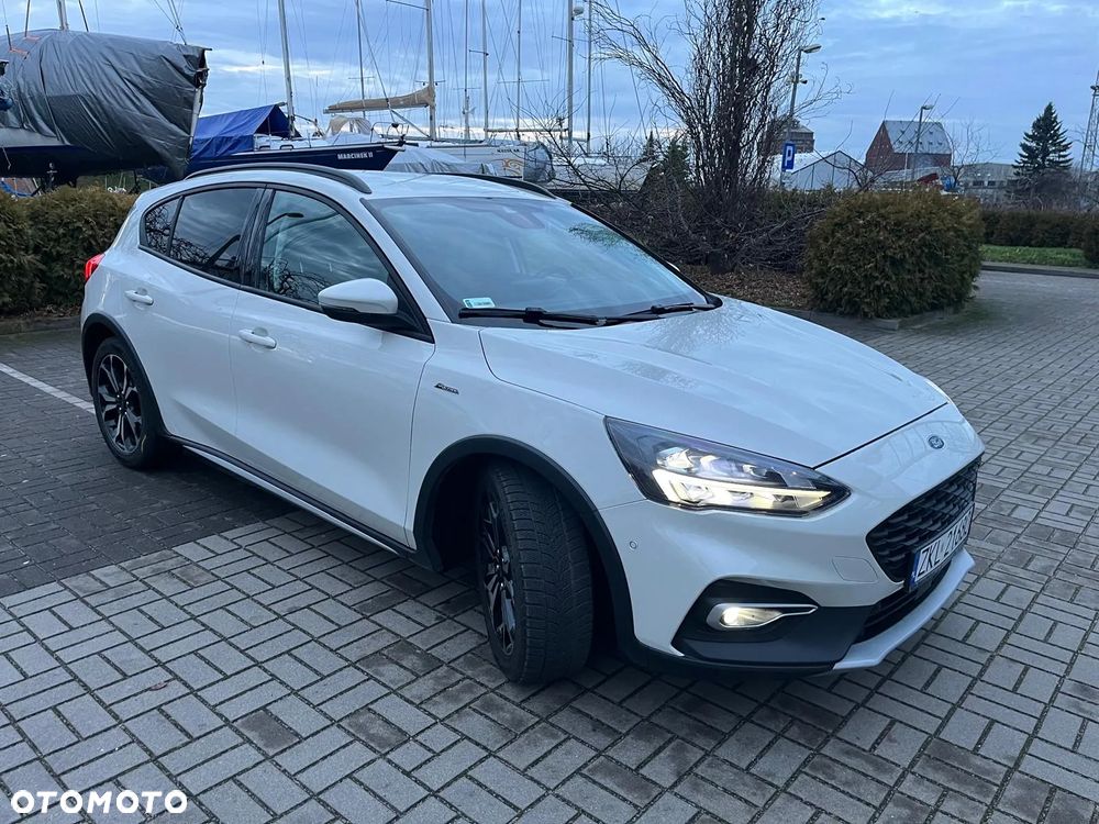 Ford Focus 1.0 EcoBoost Active - 3