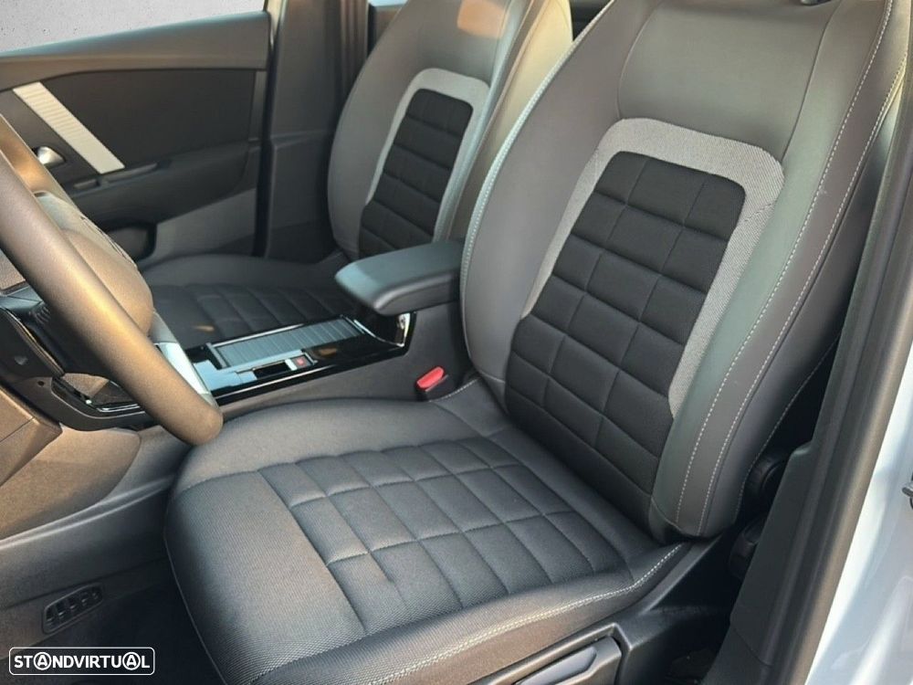 Citroën C4 1.2 Hybrid Plus e-DSC6 - 9