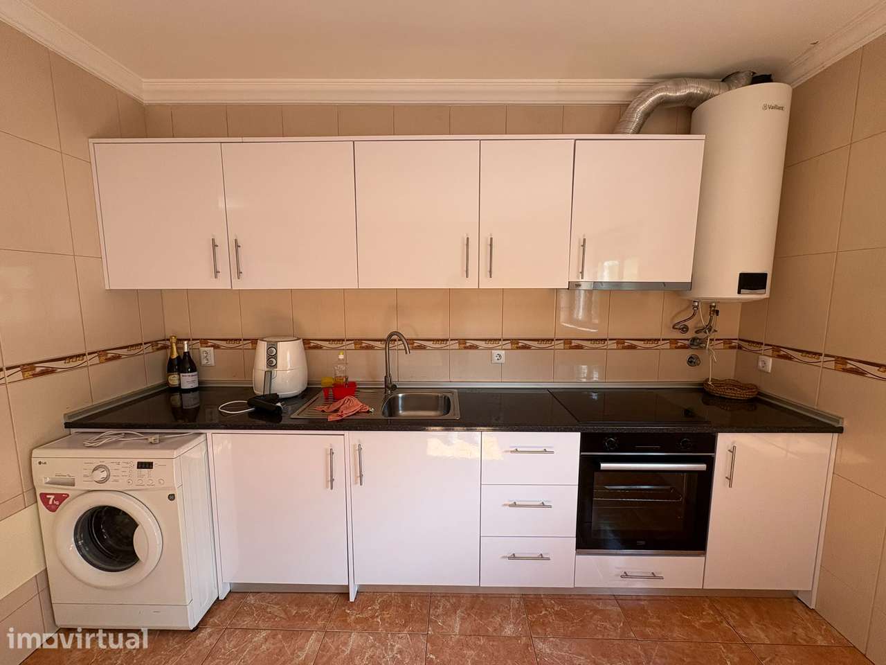 Apartamento T2 com varanda e ar condicionado - Grande imagem: 5/18