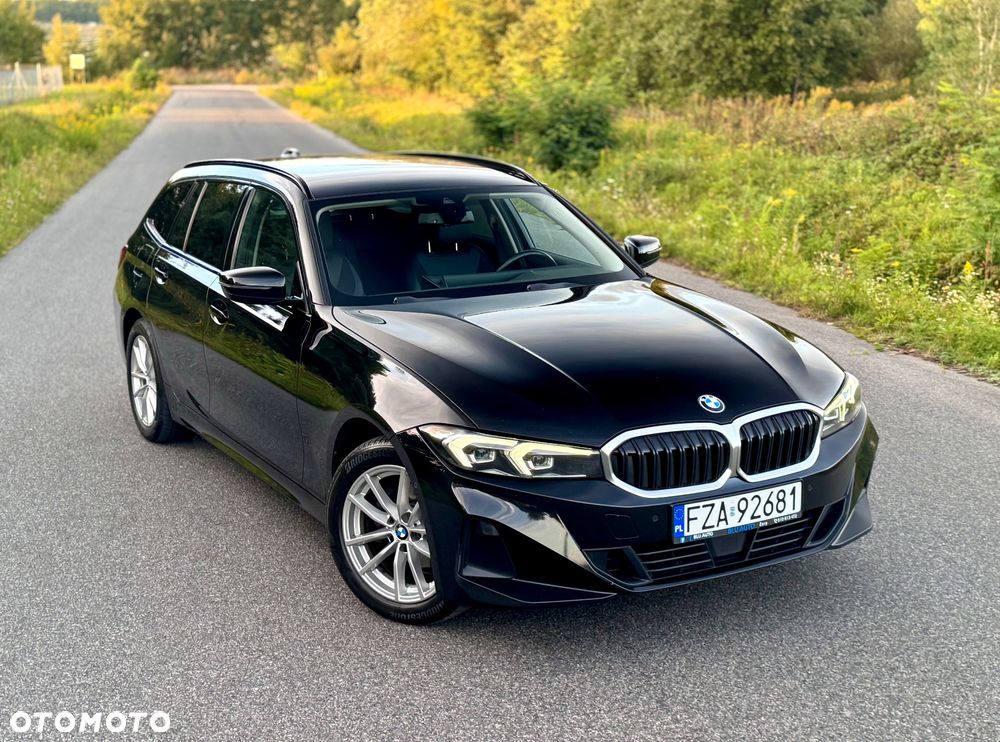 BMW Seria 3 318d Touring Sport Line - 26