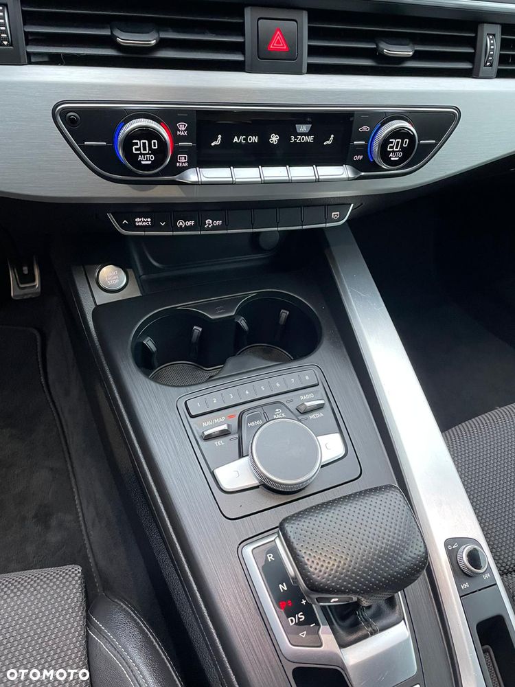 Audi A4 Limousine - 27