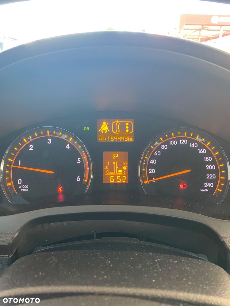 Toyota Avensis 2.2 D-4D Sol - 14