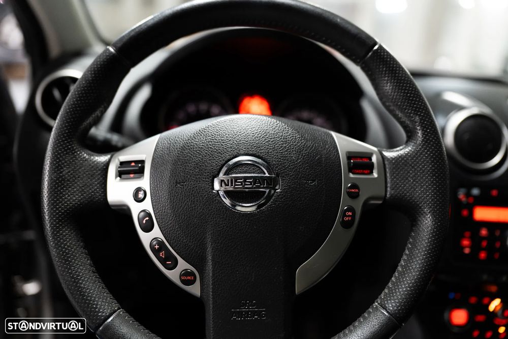 Nissan Qashqai 2.0 Acenta CVT - 21