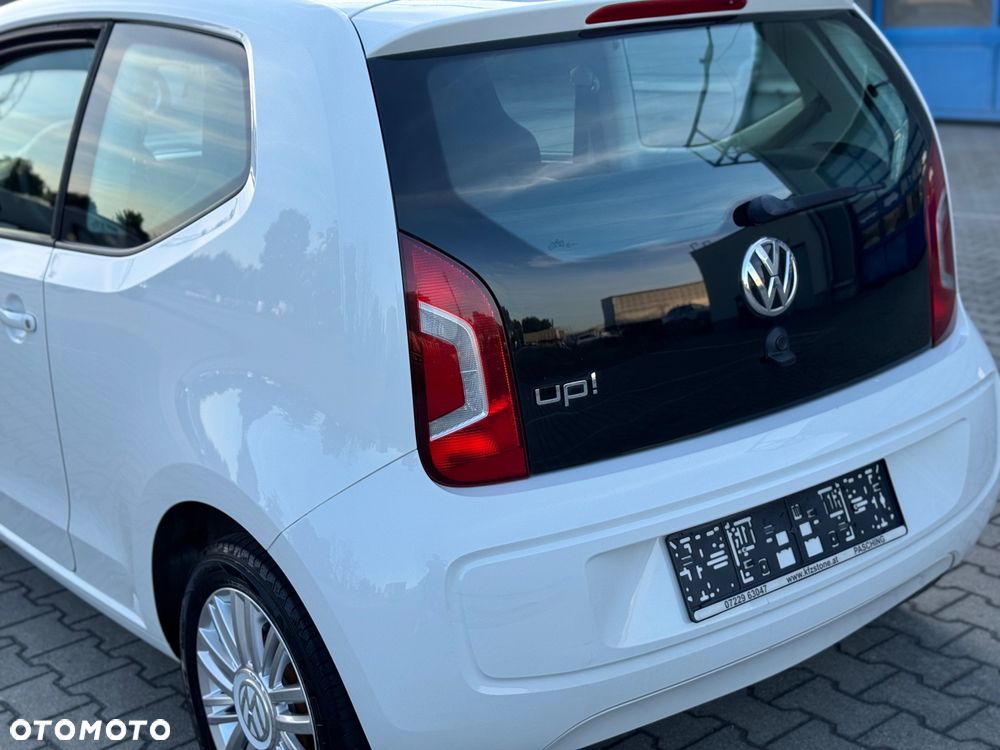 Volkswagen up! R-Line - 22