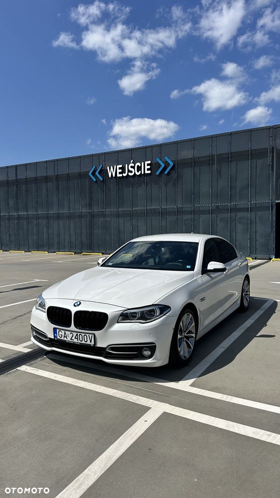 BMW Seria 5 520d Luxury Line - 1