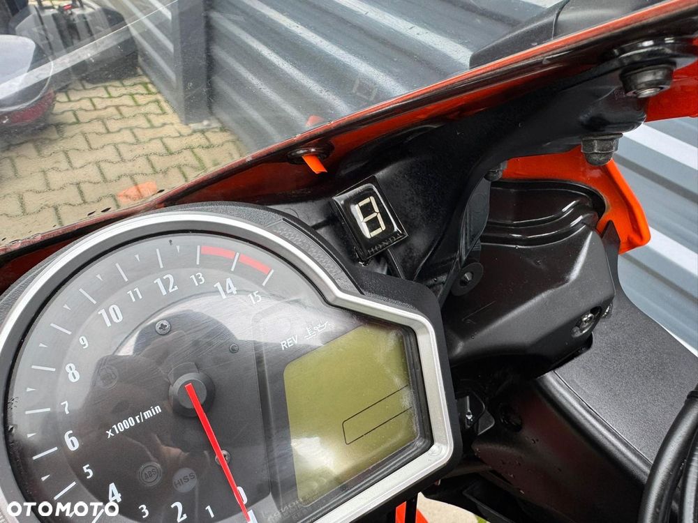 Honda CBR - 17