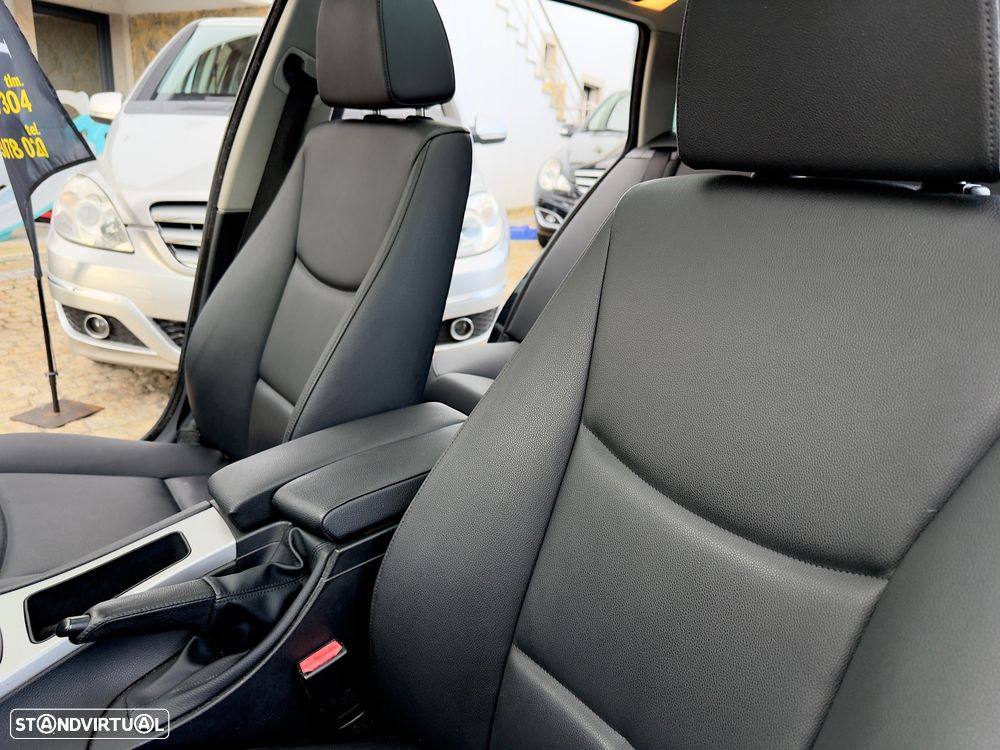 BMW 320 d Exclusive - 41