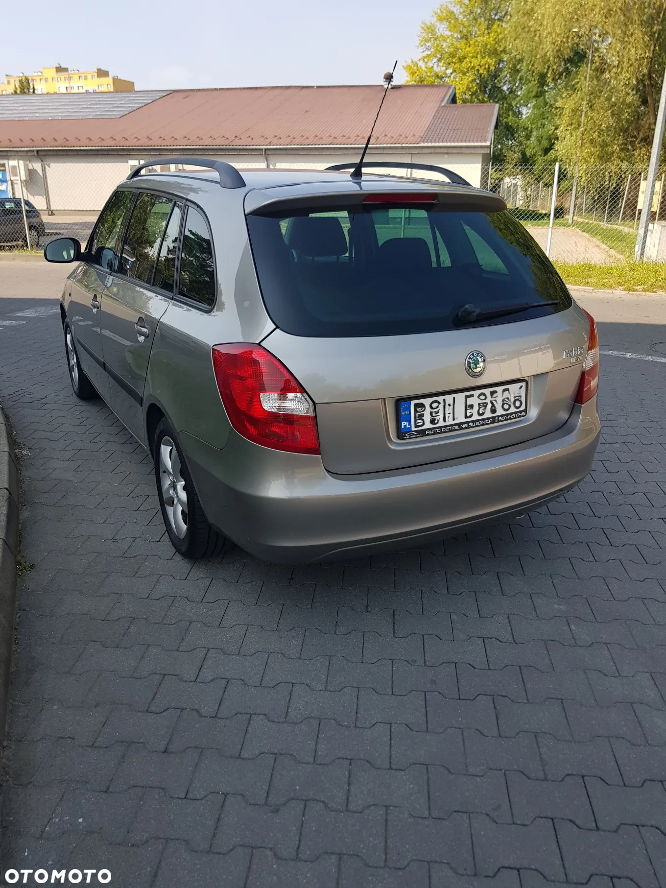 Skoda Fabia 1.6 16V Combi Elegance - 6