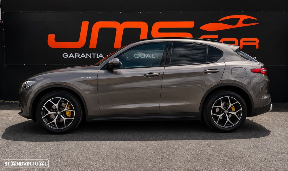 Alfa Romeo Stelvio 2.2 16V AT8 Super - 4