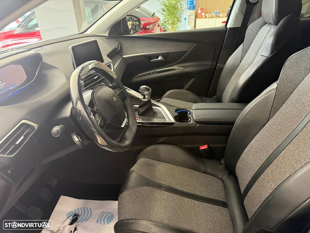 Peugeot 3008 1.2 PureTech Allure - 6