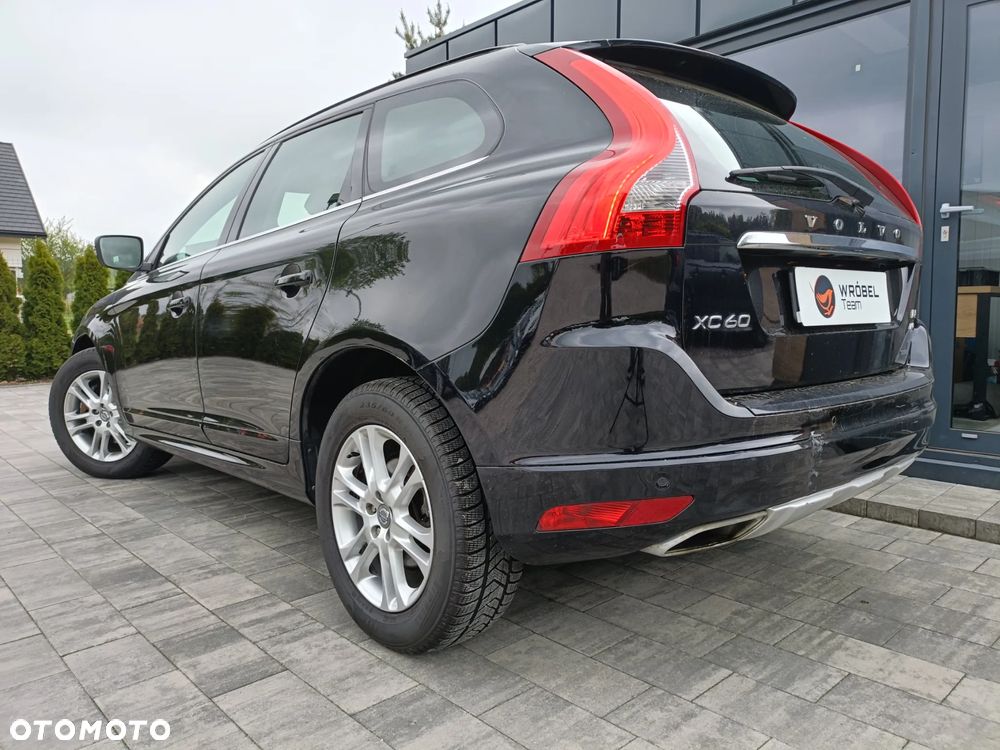 Volvo XC 60 D4 AWD Momentum - 3