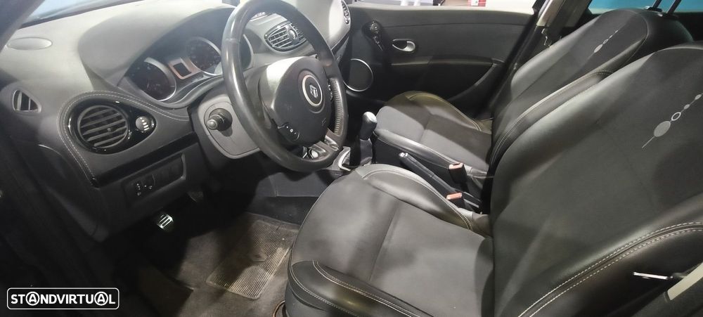 Renault Clio 1.5 dCi Dynamique S - 5
