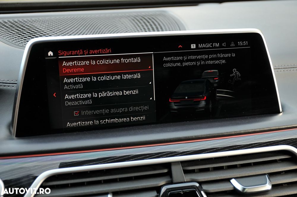 BMW Seria 7 750i xDrive - 12