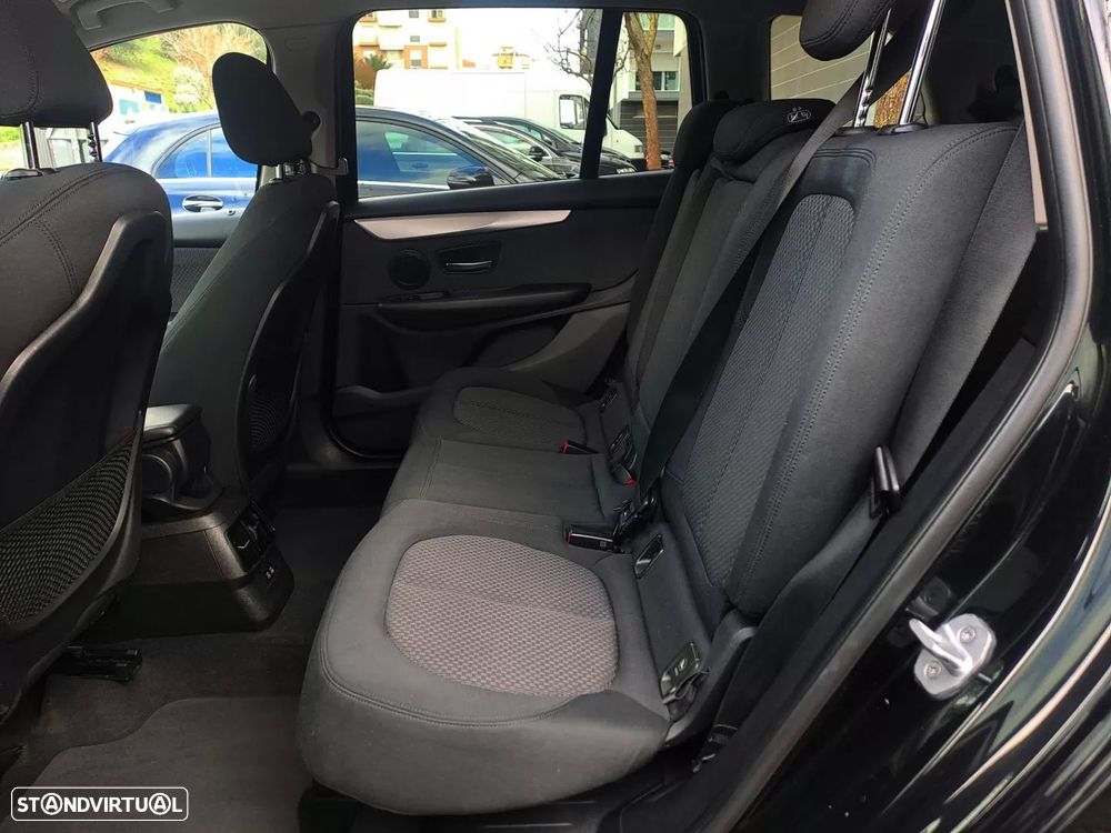 BMW 216 Gran Tourer i 7L Advantage - 17