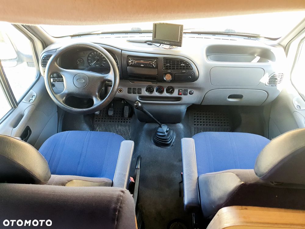Ford Transit - 17